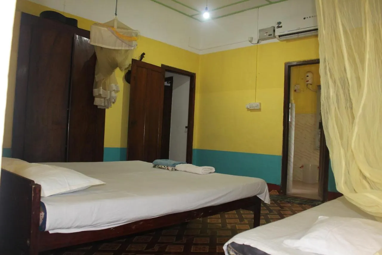 Johnson'S Homestay - Ecohouseboat Alappuzha