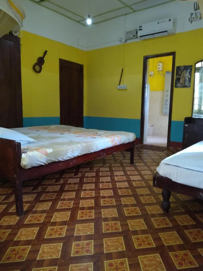 ***** Guest house Johnson'S Homestay - Ecohouseboat Alappuzha India
